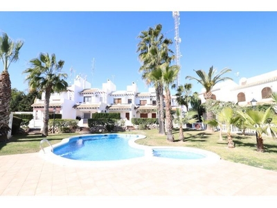 Casa de Pueblo en Venta en Villamartín, Alicante