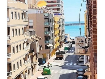 ¡CHOLLO A LA VISTA! ACOGEDOR APARTAMENTO A 250 METROS DE LA PLAYA CON GARAJE CERRADO DE REGALO