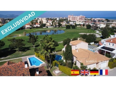 Oliva Nova: Se vende preciosa villa mediterránea junto al Campo de Golf con jardín y piscina privada