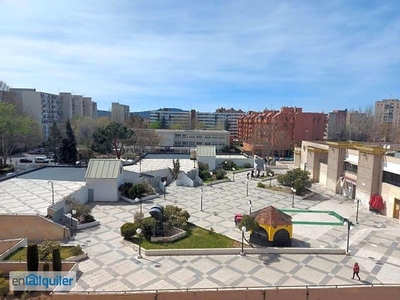 Piso en alquiler en Alcalá de Henares de 80 m2