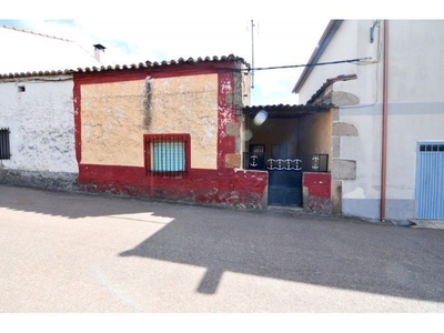 Urbis te ofrece una casa en venta en Villar de Ciervo, Salamanca.
