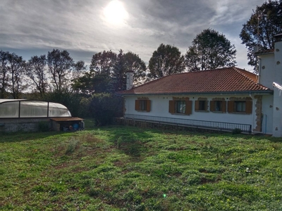 Venta de casa con piscina y terraza en Villasrubias