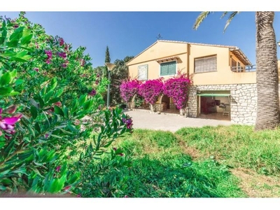 Villa o Chalet independiente en el bosque, cerca del mar, en Valletes de Brú, Alzira.