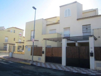 Piso en venta en Alcala Del Rio de 151 m²