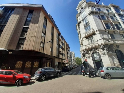 Venta Piso Valladolid. Piso de tres habitaciones en Calle MANTILLA. Buen estado tercera planta con terraza