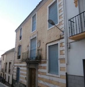 Vivienda adosada situada en Alcaudete, Jaén