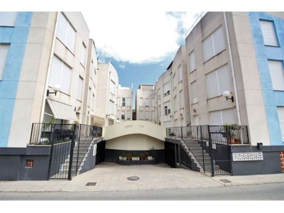 Bonito apartamento de 2 dormitorios con piscina en Catral ( Alicante )