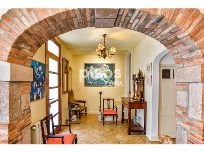 Casa en venta en Carrer del Pi, cerca de Carrer d' Ildefons Cerdà