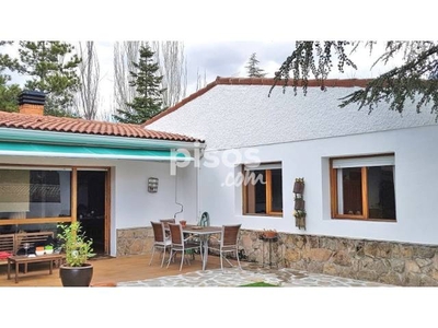 Chalet en alquiler en Hoyo de Manzanares