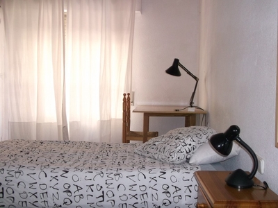 Habitaciones en C/ Pintor Joaquin, Murcia Capital por 225€ al mes