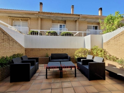 Alquiler Casa adosada Alboraia - Alboraya. Con terraza 350 m²