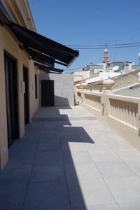 Alquiler de piso en Sant Francesc de 2 habitaciones con terraza y garaje