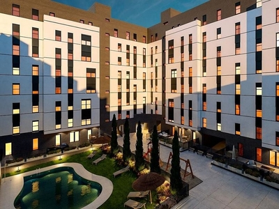 Alquiler de piso en Colores - Entreparques de 3 habitaciones con terraza y piscina
