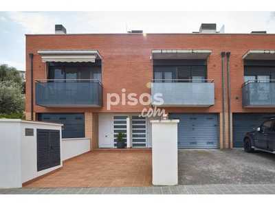 Casa adosada en venta en Carrer de Sant Antoni