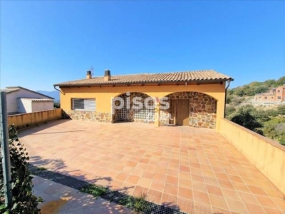 Casa en venta en Carrer dels Pirineus