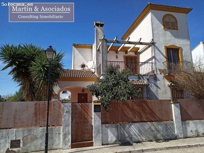 Casa en Venta en Sanlúcar la Mayor, Sevilla