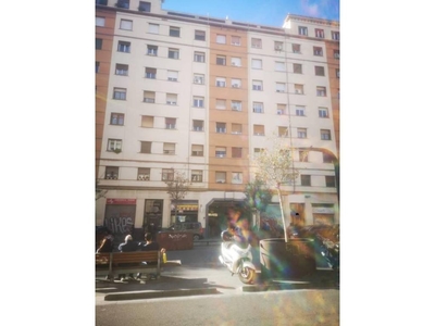 Local comercial Rambla de Badal Barcelona Ref. 93526713 - Indomio.es