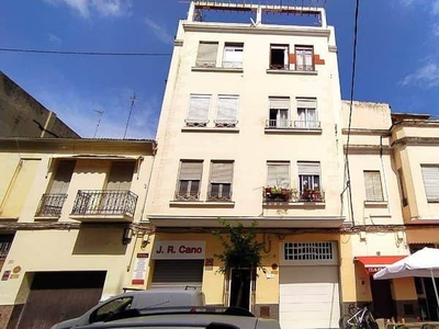 Venta Piso Gandia. Piso de tres habitaciones en Sant Tomas De Villanueva 29. Primera planta