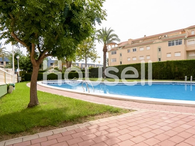 Venta Piso La Manga del Mar Menor. Piso de dos habitaciones en Polígono K. Buen estado con terraza