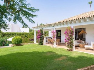 Villa en El Paraiso, Málaga provincia