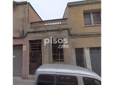 Casa en venta en Carrer de Salvany, cerca de Carrer de Fra Luis de León en Eixample-Sant Oleguer por 139.500 €