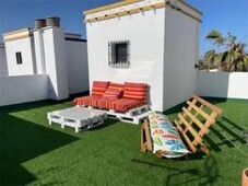 Venta Casa adosada en Calle Calle Isla de Elobey Almería. Buen estado con terraza 125 m²