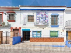 Venta Casa rústica en Lope De Vega Pilas. Buen estado 272 m²