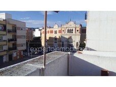 Venta Casa unifamiliar en Avenida VILCHES Almería. A reformar con terraza 170 m²