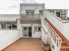 Venta Casa unifamiliar en de Roger de Flor Sabadell. Con balcón 225 m²