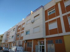 Venta Piso Almansa. Piso de tres habitaciones Con terraza