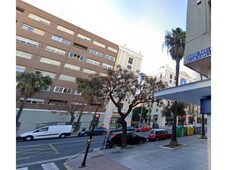 Venta Piso Cádiz. Piso de tres habitaciones Buen estado segunda planta con terraza