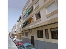 Venta Piso Elda. Piso de tres habitaciones en Calle VILLENA. Buen estado segunda planta con terraza