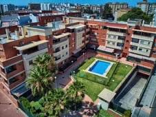 Venta Piso Huelva. Piso de tres habitaciones en Antonio Machado 1. Segunda planta con terraza