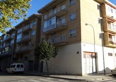 Venta Piso Huesca. Piso de tres habitaciones en Calle Miguel Fleta-. Tercera planta