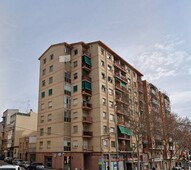 Venta Piso Sabadell. Piso de tres habitaciones en Carretera de Terrassa 410. Con balcón