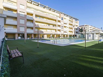 Apartamento de 5 habitaciones con piscina