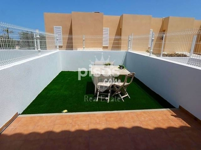 Casa adosada en venta en Avinguda Juan Carlos I