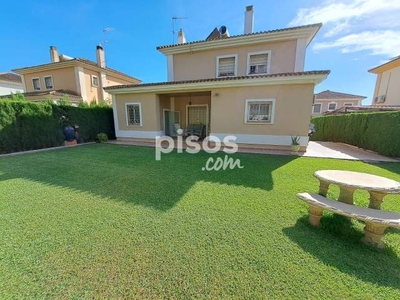 Chalet en venta en Montequinto