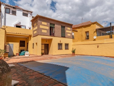 Venta Casa unifamiliar en del Duende Guadix. Con balcón 679 m²