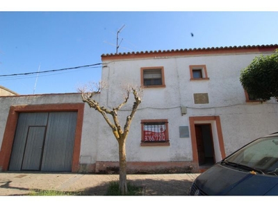 VENTA DE CASA EN VALAREÑA