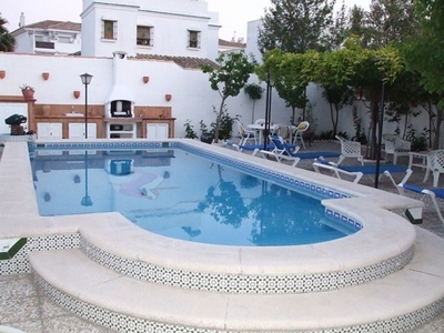 Alquiler de casa con piscina en Chiclana de la Frontera, Sanctipetri
