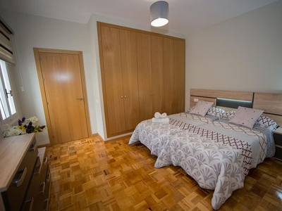Alquiler de piso en Centro - Teruel de 1 habitación con muebles y calefacción