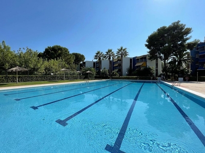 Alquiler de piso en Vilafortuny - Cap de Sant Pere de 3 habitaciones con terraza y piscina