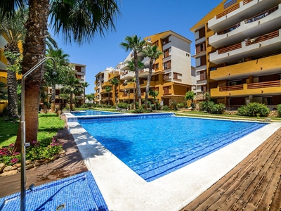 Apartamento en venta en Punta Prima, Torrevieja, Alicante