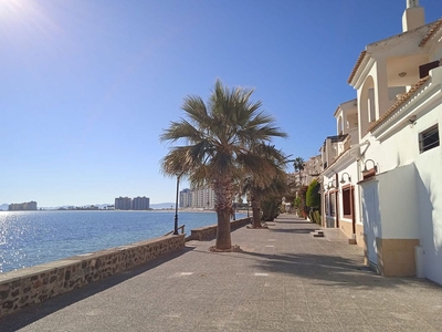 Ático en alquiler en Playa del Esparto-Veneziola de 2 habitaciones con terraza y piscina