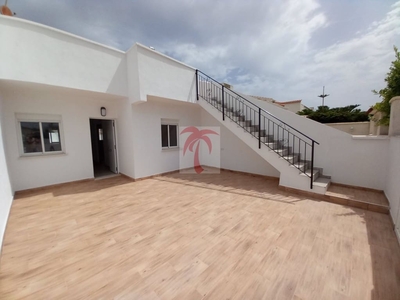 Bungalow en venta en El Molino, Torrevieja, Alicante