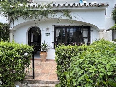 Casa en venta en El Paraiso, Estepona, Málaga