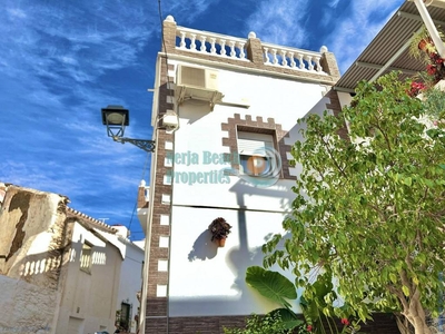 Venta Casa adosada Arenas. Muy buen estado con balcón 104 m²