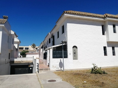 Venta Casa adosada Puerto Real. 105 m²