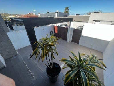 Venta Casa unifamiliar Algeciras. Buen estado con terraza 120 m²